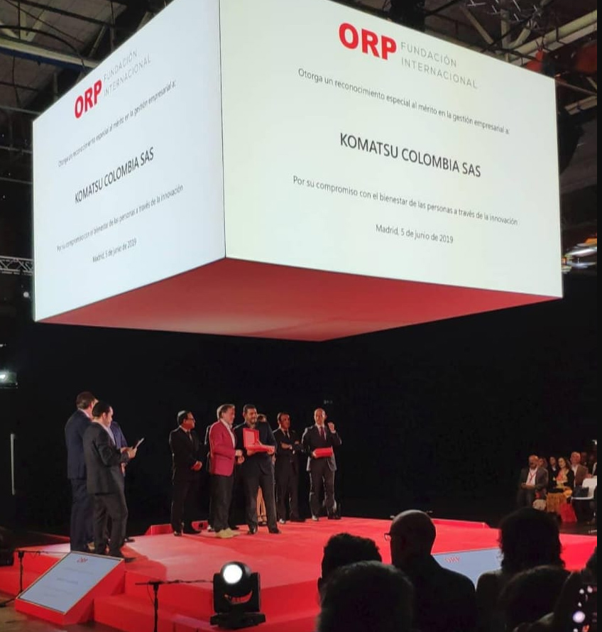 Komatsu Colombia recibió reconocimiento por su Gestión Empresarial