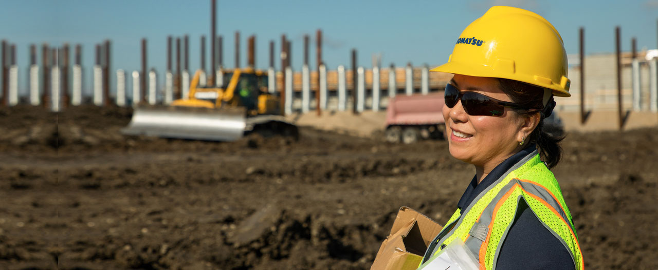 Komatsu maquinaria para construcción