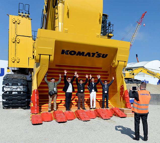 Komatsu presentó soluciones únicas para avanzar a la carbono neutralidad en Bauma 2022