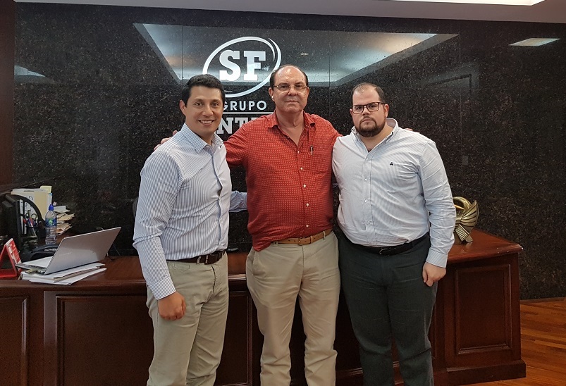 Venta de 2 excavadoras PC800-8M0 al Grupo Santa Fe en Nicaragua