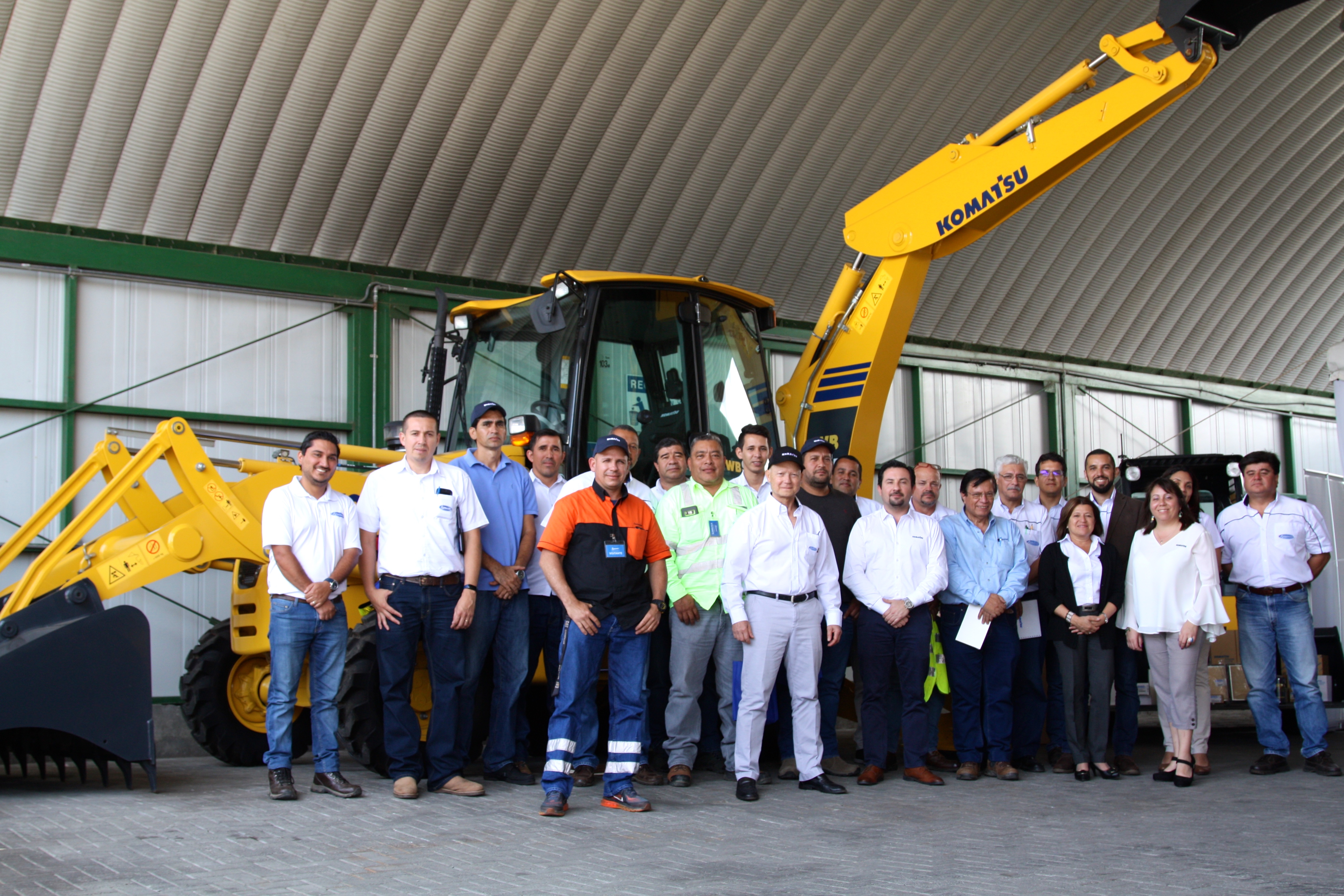 Komatsu lanza sistema de monitoreo satelital Komtrax