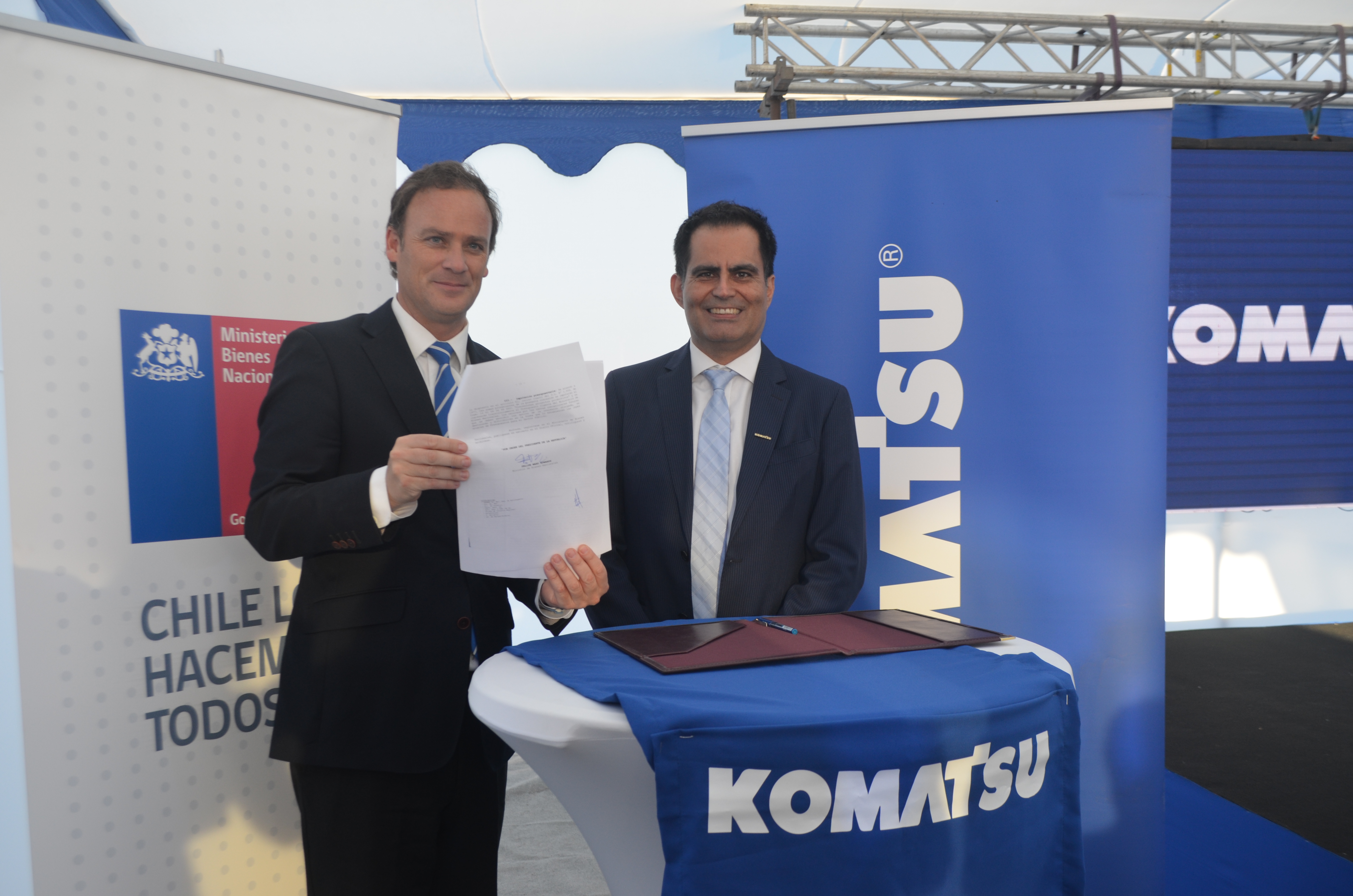 Komatsu recibe terreno para instalar nueva planta de remanufactura en el sector La Negra