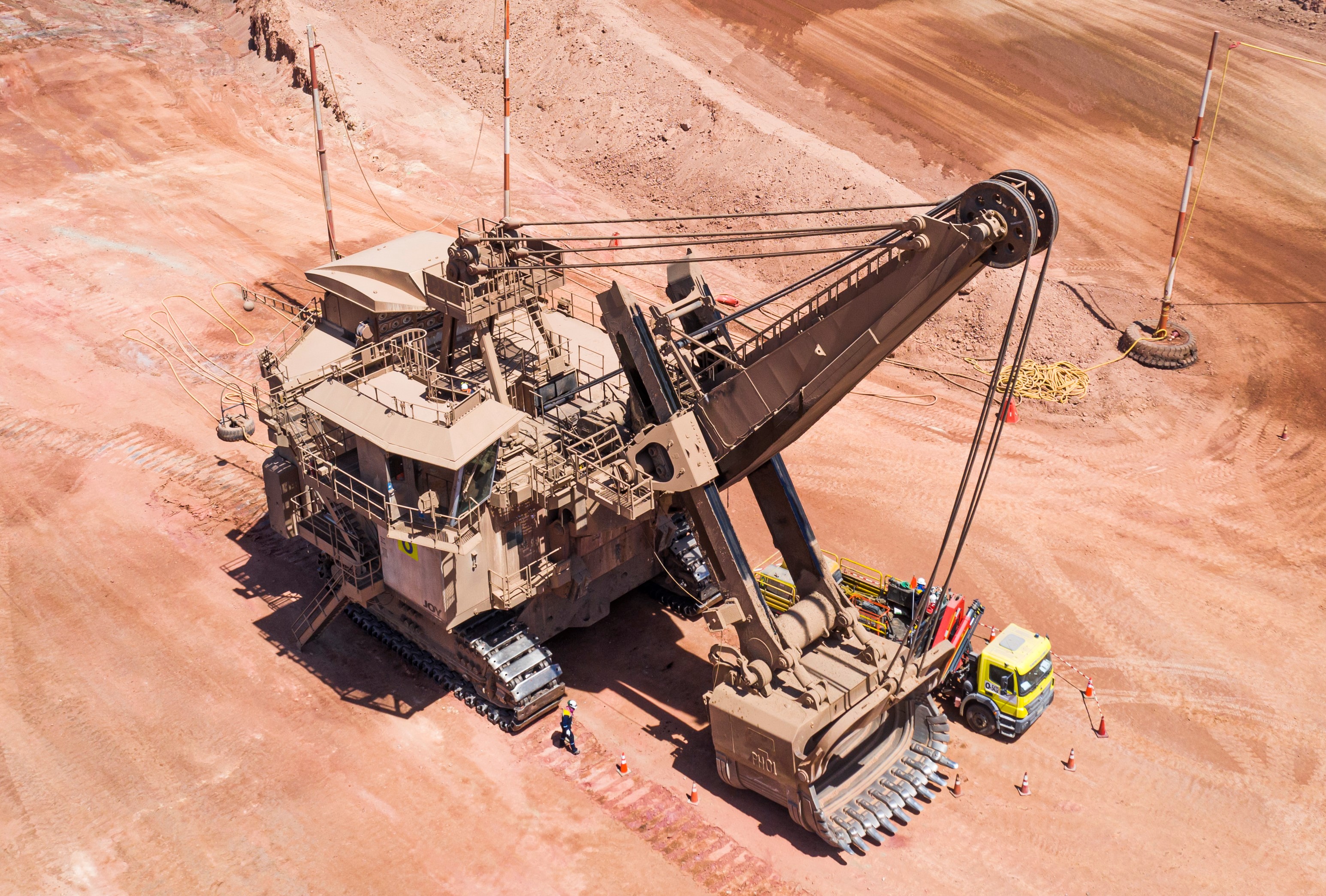 Minera Sierra Gorda SCM junto a Komatsu alcanzan récord mundial minero[:en]Minera Sierra Gorda SCM and Komatsu break world record in the mining industry