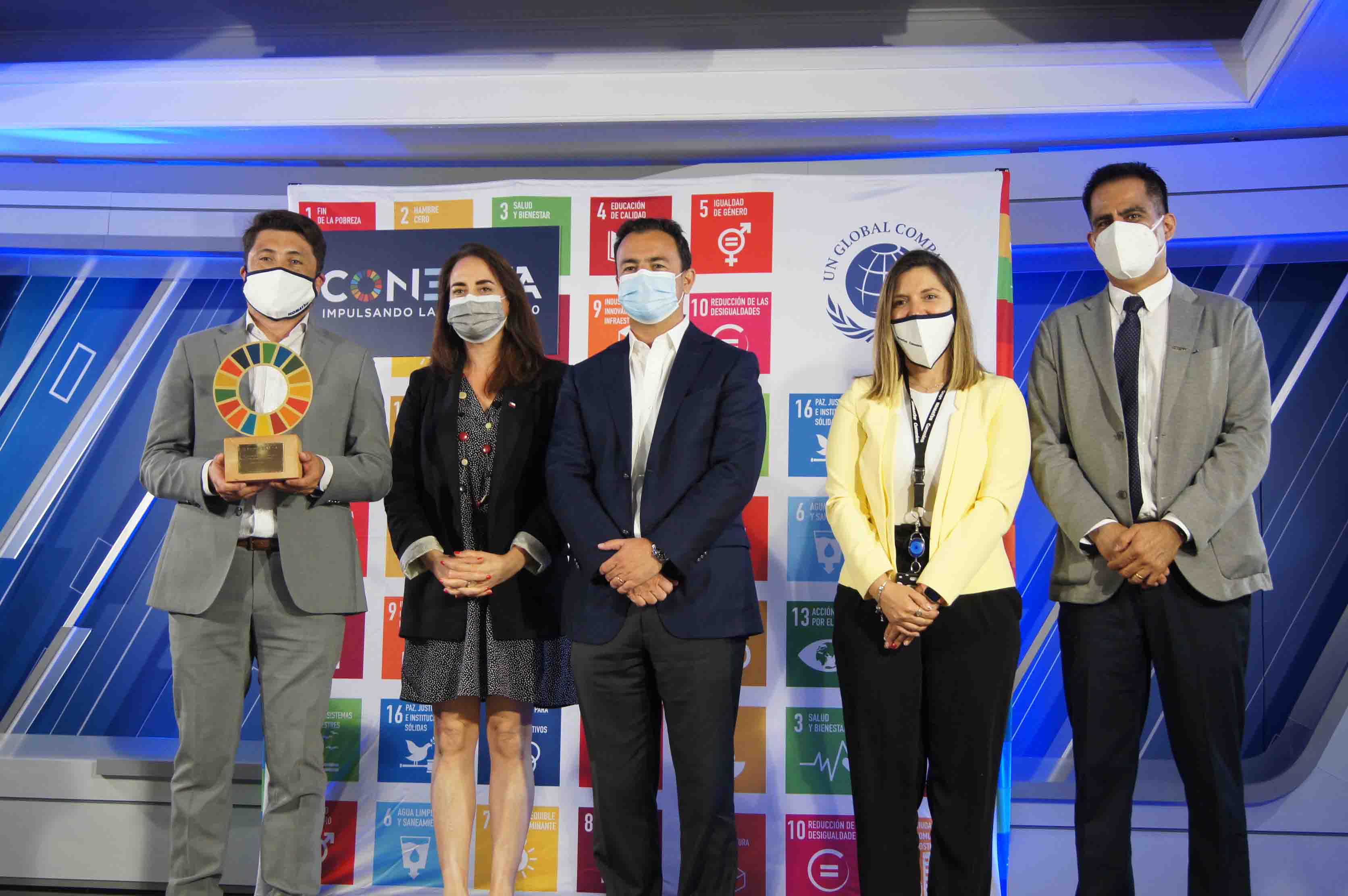 Grupo Komatsu Cummins recibió distinción de Pacto Global por el trabajo de Fundación Reinventarse en Derechos Humanos