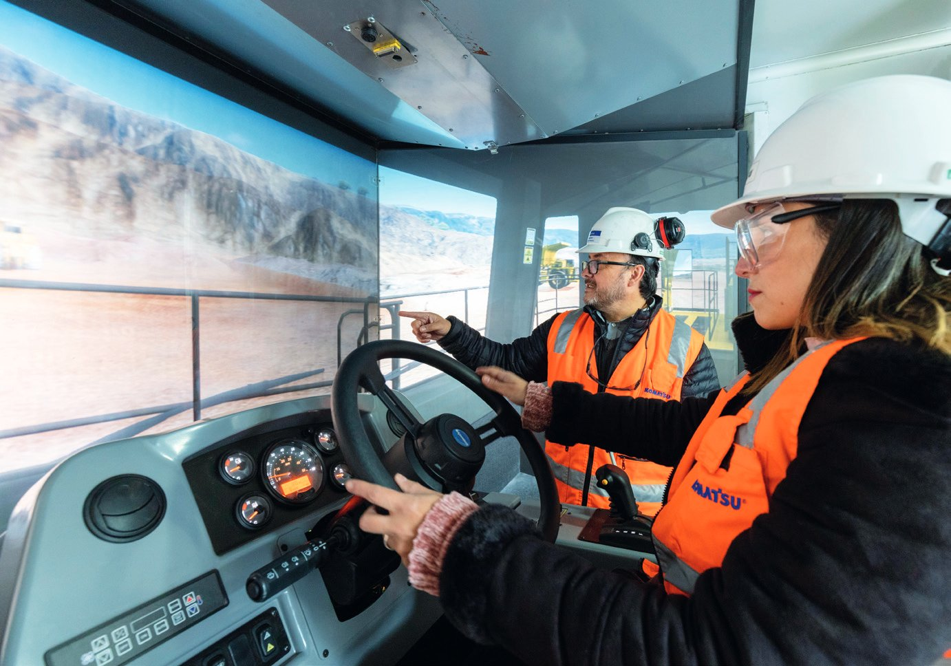 Komatsu y disminución  de la huella de carbono: Un camino para avanzar a la convertibilidad laboral en minería en Chile