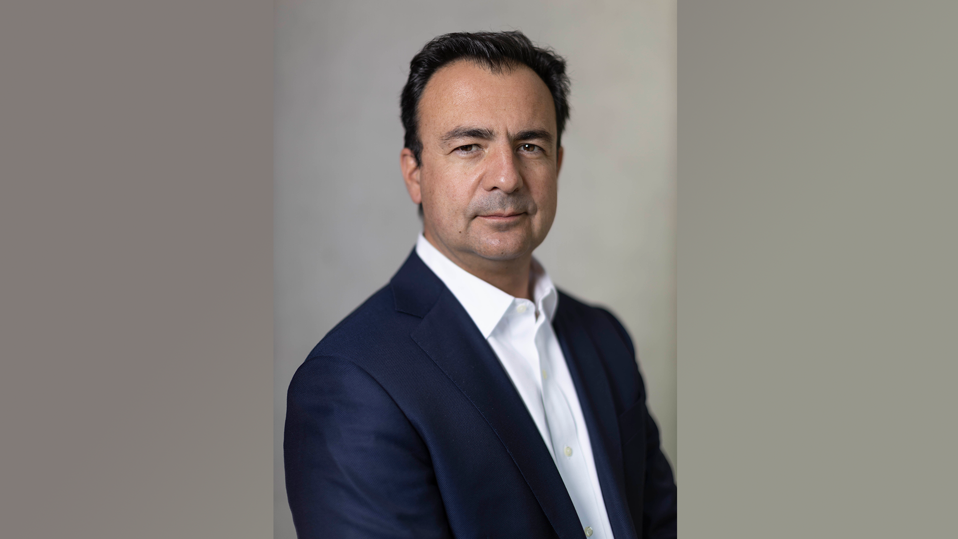 Entrevista con Darko Louit CEO – Komatsu Cummins Chile y Komatsu Holding South America