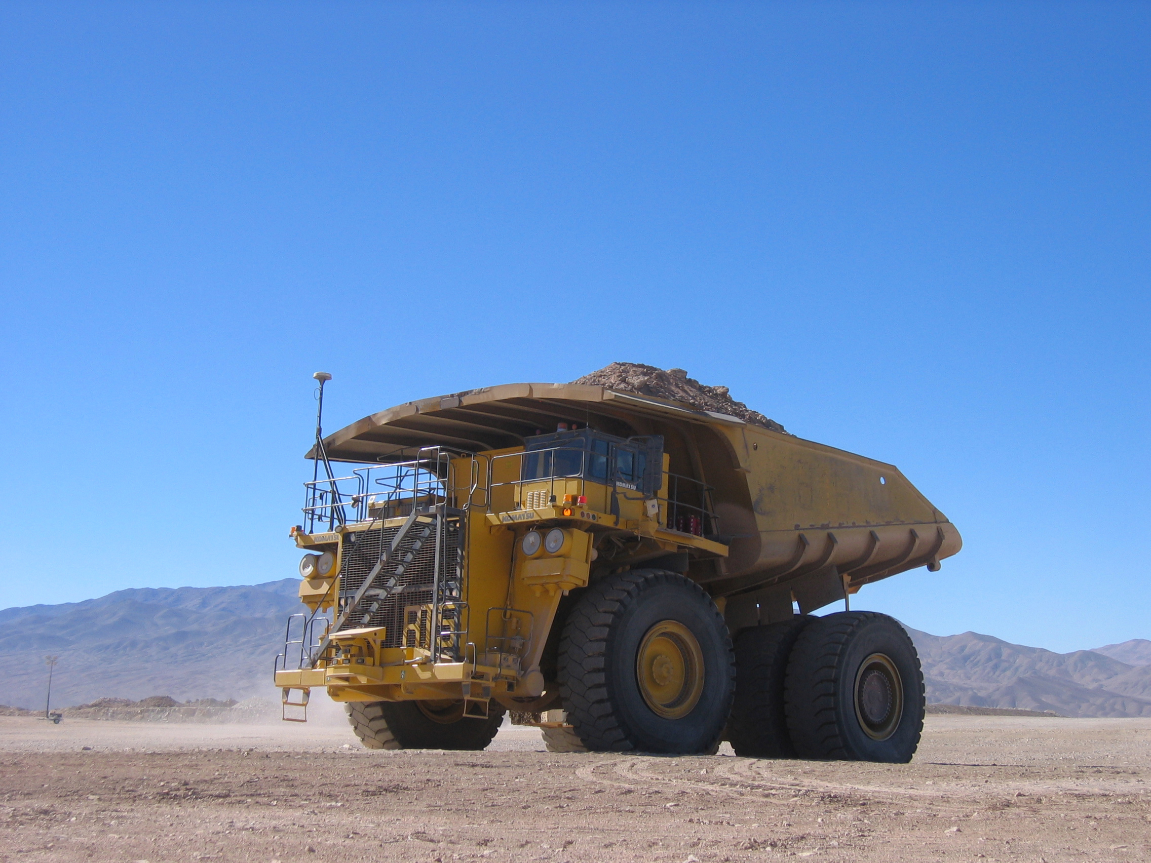 Komatsu lanza el Centro de Excelencia (CoE) de Sistemas de Transporte Autónomo